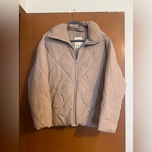 Abercrombie Puffer Coat - SIGNS OF WEAR